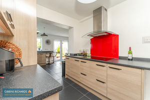 Kitchen- click for photo gallery